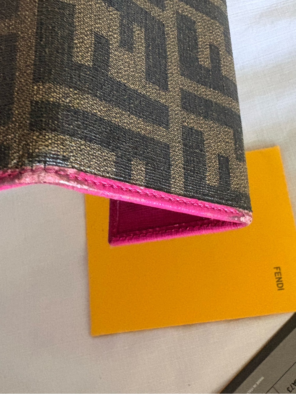Auth Fendi logo Key card case - Picture 2 of 10